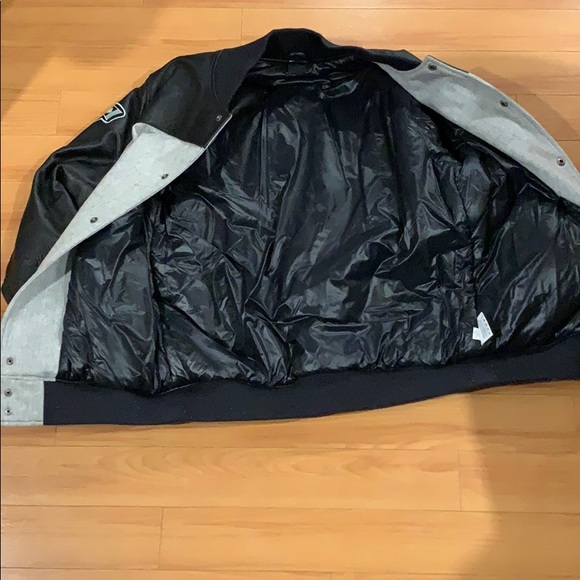 Jacket - Picture 5 of 6